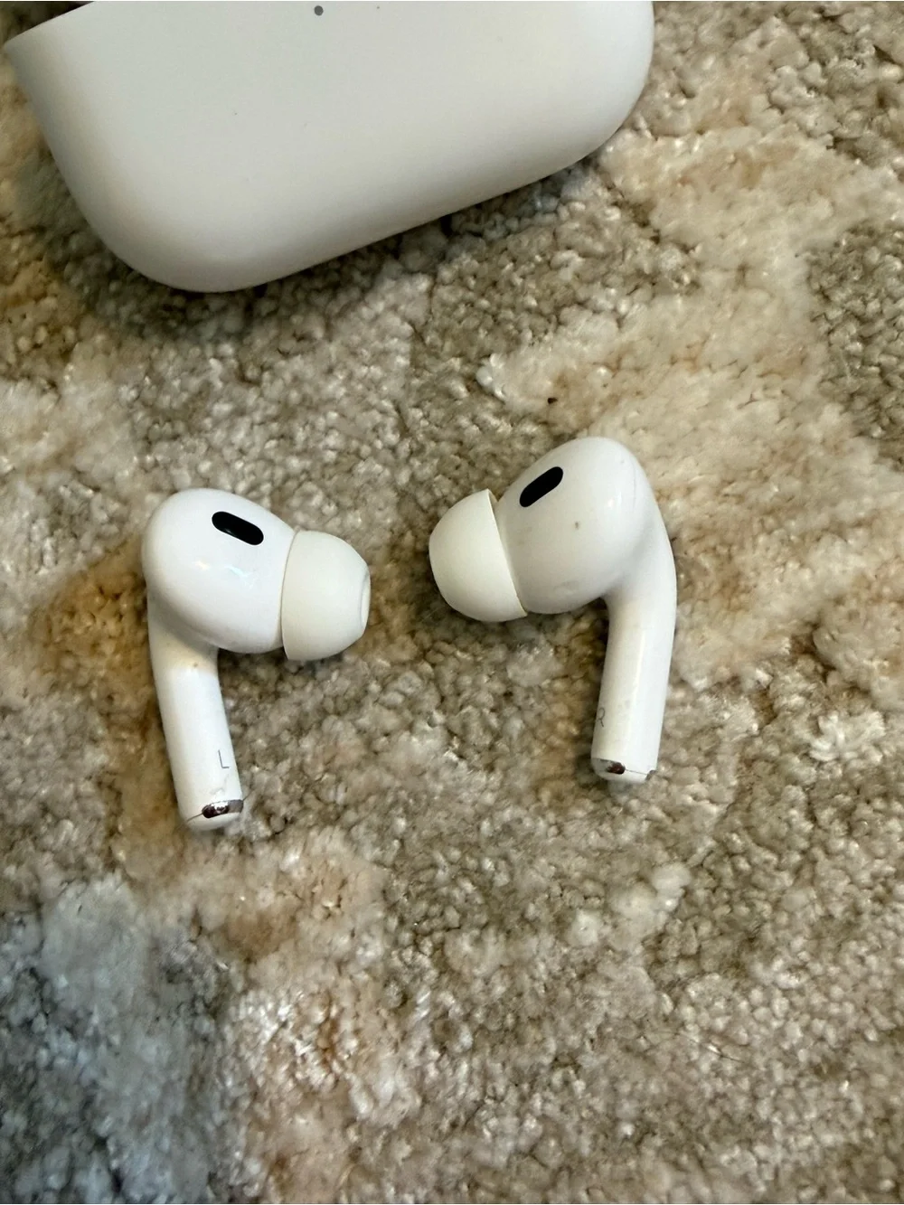 Apple AirPods Pro (2nd Generation) – Very Good Condition